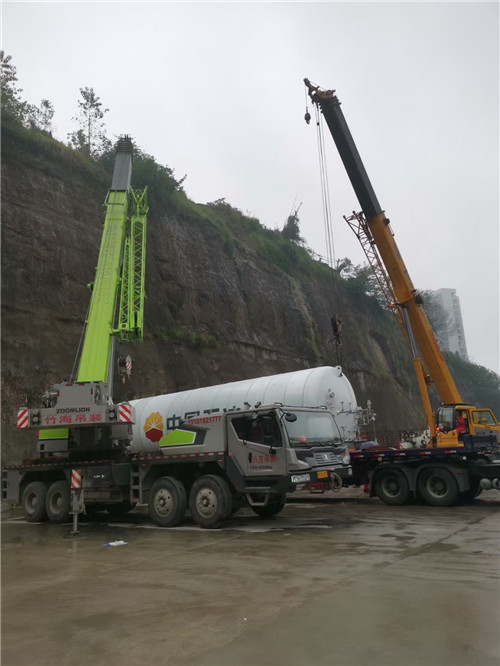 郴州市“不怕风雨冻”—— 吊车的 “恶劣环境适应” 技术